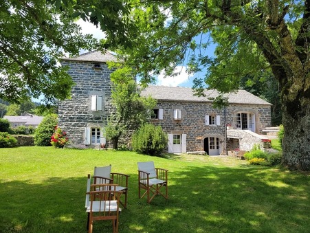 Vente        Ferme haut de gamme Auvergne 560 000 €