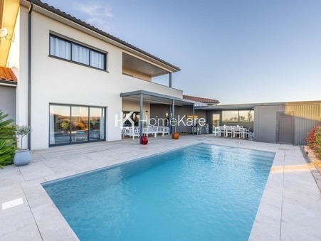 Acheter        Villa haut de gamme Midi-Pyrénées 780 000 €